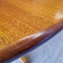 Load image into Gallery viewer, SOLID HARDWOOD ROUND DINING TABLE