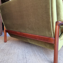 Load image into Gallery viewer, VINTAGE TESSA T1 GREEN VELOUR SOFA