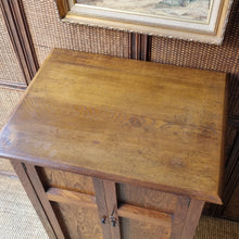 Load image into Gallery viewer, ANTIQUE OAK RECORDS CABINET