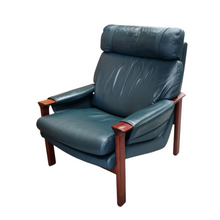 Load image into Gallery viewer, TESSA T21 LEATHER ARMCHAIR