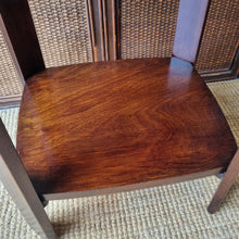 Load image into Gallery viewer, VINTAGE ART DECO SIDE TABLE