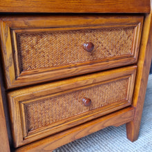 Load image into Gallery viewer, SOLID OAK BEDSIDE DRAWERS NIGHTSTAND. ONE ONLY.