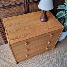 Load image into Gallery viewer, VINTAGE OAK CHEST OF DRAWERS