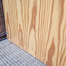 Load image into Gallery viewer, VINTAGE OAK CHEST OF DRAWERS