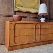 Load image into Gallery viewer, VINTAGE RELIANCE FURNITURE DRESSER DRAWERS WITH DETACHABLE MIRROR