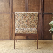 Load image into Gallery viewer, VINTAGE MID CENTURY ARMCHAIR