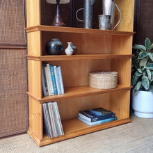 Load image into Gallery viewer, SOLID TIMBER BOOKCASE DISPLAY SHELF