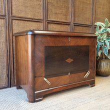 Load image into Gallery viewer, ART DECO BLANKET OR GLORY BOX