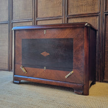 Load image into Gallery viewer, ART DECO BLANKET OR GLORY BOX