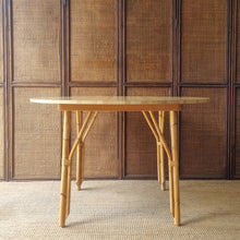 Load image into Gallery viewer, VINTAGE ROUND KITCHEN / DINING TABLE