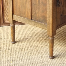 Load image into Gallery viewer, VINTAGE OAK BEDSIDE CABINET / POT CUPBOARD / HALL CUPBOARD / LAMP TABLE