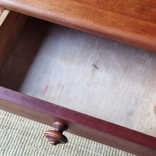 Load image into Gallery viewer, VINTAGE SOLID MYRTLE WOOD BEDSIDE TABLE