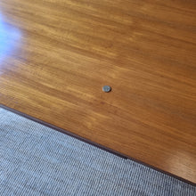 Load image into Gallery viewer, VINTAGE MID CENTURY 7 PIECE DINING SETTING BY AVALON FURNITURE