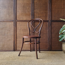 Load image into Gallery viewer, VINTAGE BENTWOOD CHAIR