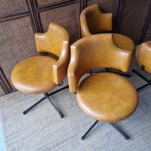 Load image into Gallery viewer, VINTAGE POSTMODERN 5 PIECE DINING SUITE BY RAMLER FURNITURE