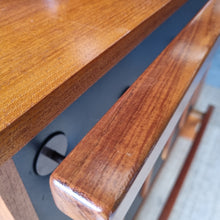 Load image into Gallery viewer, AUSTRALIAN MID CENTURY VINTAGE TEAK BAR