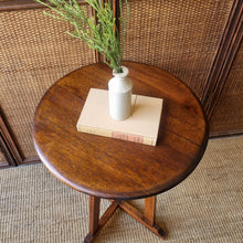 Load image into Gallery viewer, VINTAG SOLID TIMBER OCCASIONAL TABLE