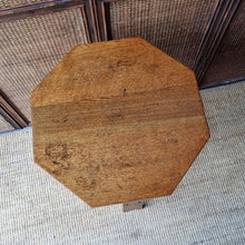 Load image into Gallery viewer, VINTAGE ARTS & CRAFTS SOLID OAK SIDE TABLE