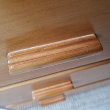 Load image into Gallery viewer, VINTAGE MID CENTURY CHEST OF DRAWERS