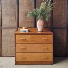 Load image into Gallery viewer, VINTAGE MID CENTURY CHEST OF DRAWERS