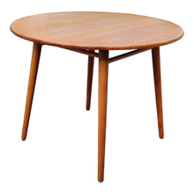 Load image into Gallery viewer, VINTAGE ROUND KITCHEN / DINING TABLE BY MELCHAIR