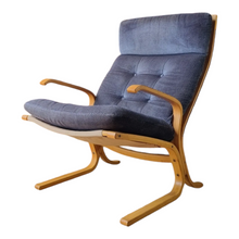 Load image into Gallery viewer, SCANDI STYLE BENTWOOD CANTILEVER ARMCHAIR