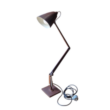 Load image into Gallery viewer, VINTAGE PLANET STUDIO K DESK LAMP