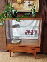 Load image into Gallery viewer, MID CENTURY TEAK AND GLASS DISPLAY CABINET
