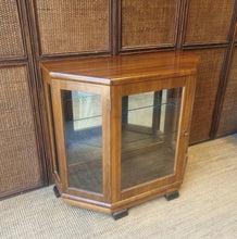 Load image into Gallery viewer, VINTAGE ART DECO CURIO DISPLAY CABINET
