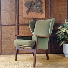 Load image into Gallery viewer, MID CENTURY PARKER KNOLL PK924 WINGBACK ARMCHAIR
