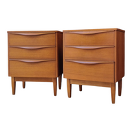 VINTAGE PAIR OF TEAK BEDSIDE DRAWERS BY RELIANCE FURNITURE
