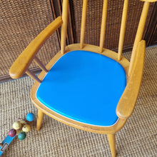 Load image into Gallery viewer, VINTAGE CHILD&#39;S CHAIR BY HERLAG, MADE IN GERMANY

