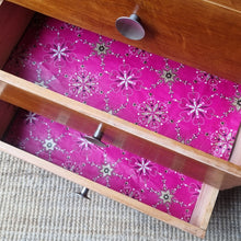 Load image into Gallery viewer, VINTAGE CHEST OF DRAWERS
