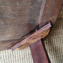 Load image into Gallery viewer, VINTAGE ART DECO SIDE TABLE
