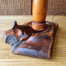 Load image into Gallery viewer, VINTAGE AUSTRALIANA TABLE LAMP
