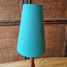 Load image into Gallery viewer, VINTAGE AUSTRALIANA TABLE LAMP
