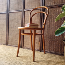 Load image into Gallery viewer, VINTAGE DREVOUNIA No 18 BENTWOOD CHAIR
