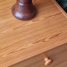 Load image into Gallery viewer, VINTAGE OAK CHEST OF DRAWERS
