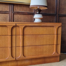 Load image into Gallery viewer, VINTAGE RELIANCE FURNITURE DRESSER DRAWERS WITH DETACHABLE MIRROR
