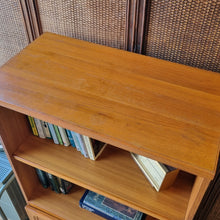 Load image into Gallery viewer, MID CENTURY VINTAGE CABINET BOOKCASE
