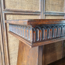 Load image into Gallery viewer, VINTAGE ARTS &amp; CRAFTS CONSOLE OR HALL TABLE
