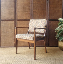 Load image into Gallery viewer, VINTAGE MID CENTURY ARMCHAIR
