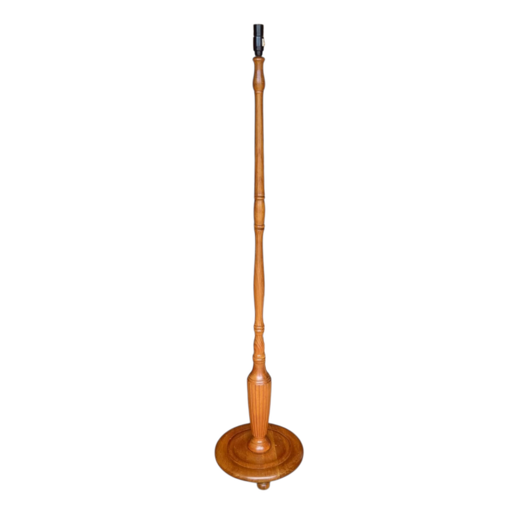 VINTAGE STANDARD FLOOR LAMP