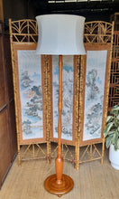 Load image into Gallery viewer, VINTAGE STANDARD FLOOR LAMP
