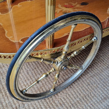 Load image into Gallery viewer, VINTAGE ITALIAN HOLLYWOOD REGENCY DRINK CART
