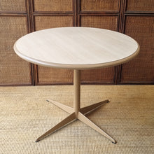 Load image into Gallery viewer, VINTAGE KENDALL 5 PIECE KITCHEN/DINING SETTING WITH SWIVEL CHAIRS
