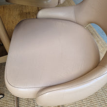 Load image into Gallery viewer, VINTAGE KENDALL 5 PIECE KITCHEN/DINING SETTING WITH SWIVEL CHAIRS
