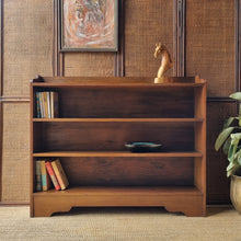 Load image into Gallery viewer, VINTAGE SOLID HARDWOOD BOOKCASE
