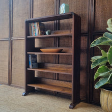 Load image into Gallery viewer, VINTAGE SOLID OAK BOOKCASE

