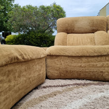 Load image into Gallery viewer, VINTAGE BRIDGESTONE 'SENATOR' MODULAR LOUNGE
